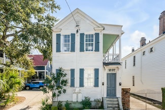 107 Bogard St, Charleston, SC 29403