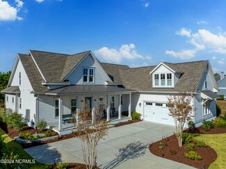3211 Oceanic Bay Dr, Saint James, NC 28461