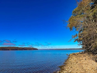 5 Lake Bend Shores, Florence, AL 35633