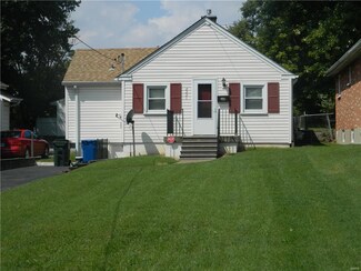 2221 Wolter Ave, Saint Louis, MO 63114