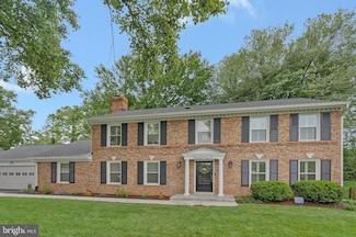 9825 Vale Rd, Vienna, VA 22181