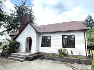 3114 13th St, Bremerton, WA 98312