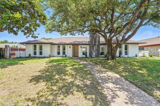 3205 Saint Ives Ct, Plano, TX 75075