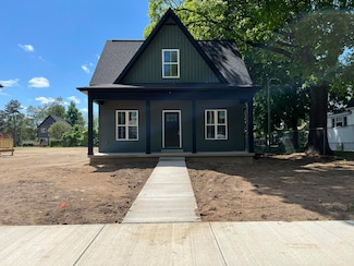107 Lester Ave, Dowagiac, MI 49047