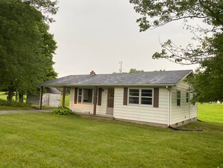 1249 Dickeys Mill Rd, Mammoth Cave, KY 42259