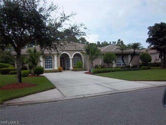 7677 Colonial Ct, Naples, FL 34112