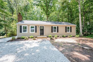 4400 Bridgewood Rd, Midlothian, VA 23112