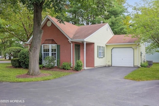 7 Morden Close, Freehold, NJ 07728