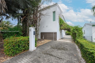 472 Minola Dr, Miami Springs, FL 33166