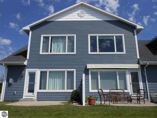 712 E Bay St Unit 6, East Tawas, MI 48730