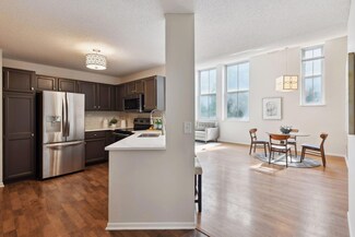 1214 Lowry Ave N Unit 203, Minneapolis, MN 55411