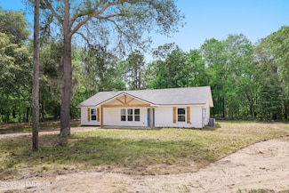 109 Ridge Ave, Crescent City, FL 32112