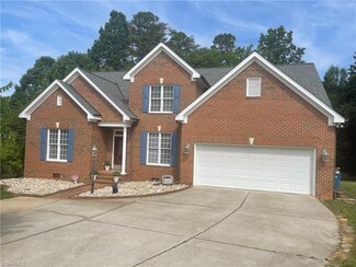 4718 Clifton Park Dr, Jamestown, NC 27282