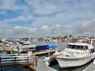17148 Bluewater Ln Unit 158, Huntington Beach, CA 92649