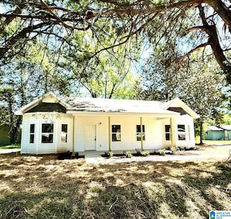 7209 Pamela St, Leeds, AL 35094