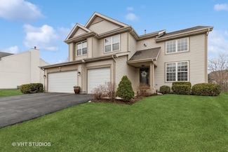 88 Hackney Ln, Lindenhurst, IL 60046