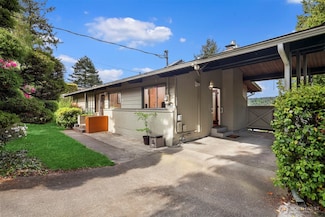 10762 Exeter Ave NE, Seattle, WA 98125