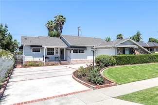 1113 Hollydale Dr, Fullerton, CA 92831