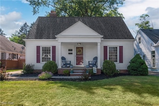 486 Canterbury Rd, Bay Village, OH 44140