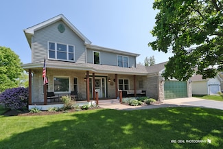 1262 Berkshire Ln, Barrington, IL 60010