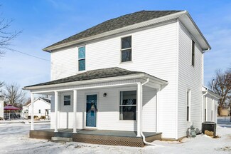 1016 W Oak St, Union City, IN 47390
