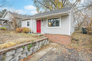 1942 Northwestern Ave, Madison, WI 53704