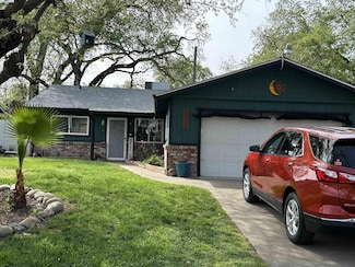 5913 Woodleigh Dr, Carmichael, CA 95608