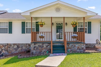 516 Hill St, Ringgold, GA 30736