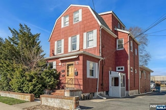 649 New Jersey Ave Unit 1, Lyndhurst, NJ 07071