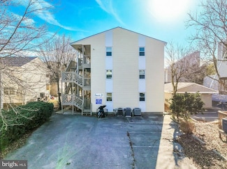 401 144th St Unit 301, Ocean City, MD 21842
