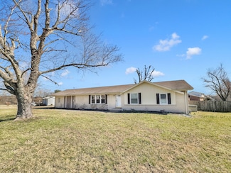 305 Vine St, Old Hickory, TN 37138