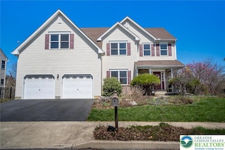 21 Mill Brook Ct, Easton, PA 18045