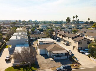 7882 Newman Ave, Huntington Beach, CA 92647