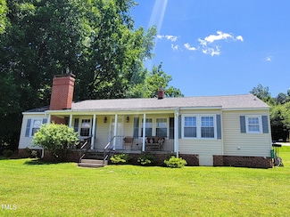 411 W Raleigh St, Siler City, NC 27344