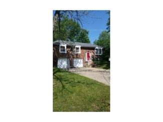 2832 S Linwood Ave, Independence, MO 64055