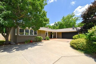 2433 Shannondale Rd, Ann Arbor, MI 48104