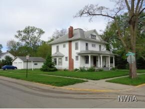 202 W Washington St, Elk Point, SD 57025