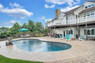 9695 Airpoint Rd, Bent Mountain, VA 24059