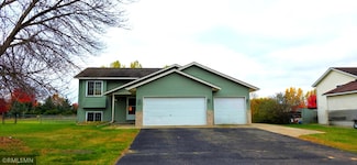 1375 10th Ave SE, Cambridge, MN 55008