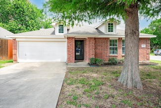 900 Chase Ln, Denton, TX 76209