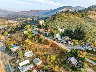 15 High St, Peshastin, WA 98847