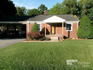 2357 28th St NE, Hickory, NC 28601