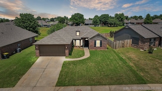 1405 W 118th St S, Jenks, OK 74037
