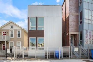 1123 W 19th St, Chicago, IL 60608
