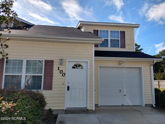 100 Creeker Town Way, Hubert, NC 28539