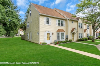 15 Colonial Ct Unit 96, Jackson, NJ 08527