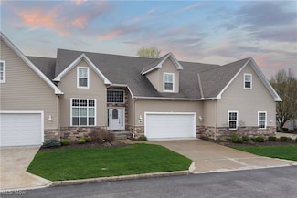 30029 Shadow Creek Dr Unit 34, Westlake, OH 44145