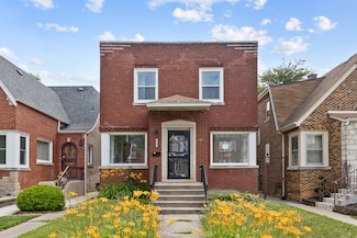 10437 S Eberhart Ave, Chicago, IL 60628