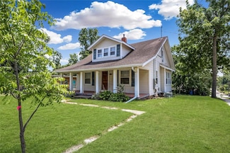 1242 Mckinley Ave, Des Moines, IA 50315