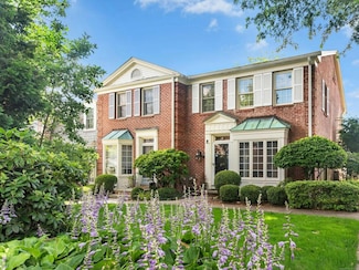 312 Elm St Unit 9, New Canaan, CT 06840